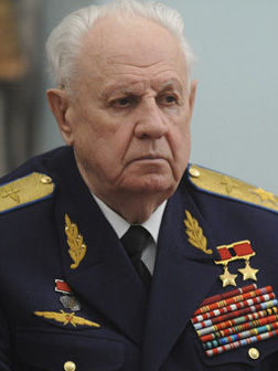 Александр Ефимов