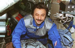 Александр Лазуткин
