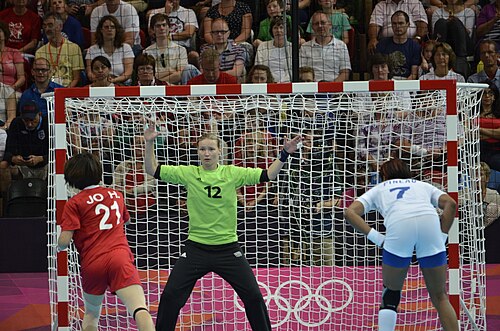 Амандин Лейно