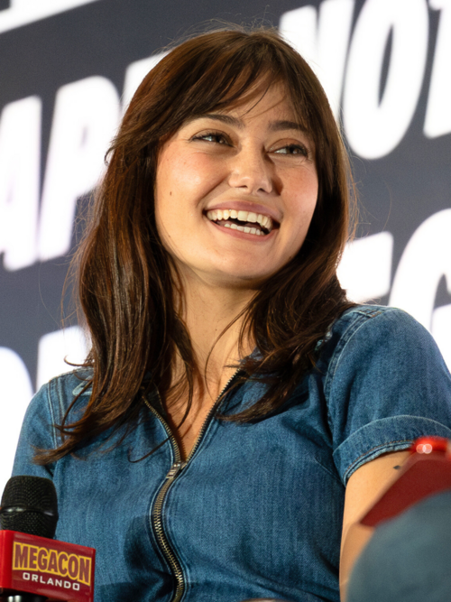 Элла Пернелл