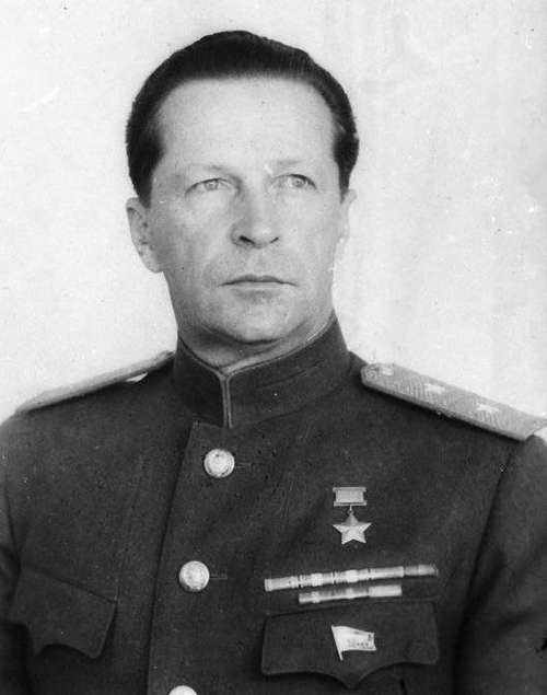 Михаил Громов