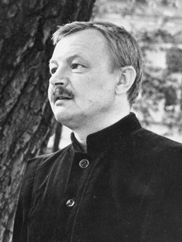 Михаил Кононов