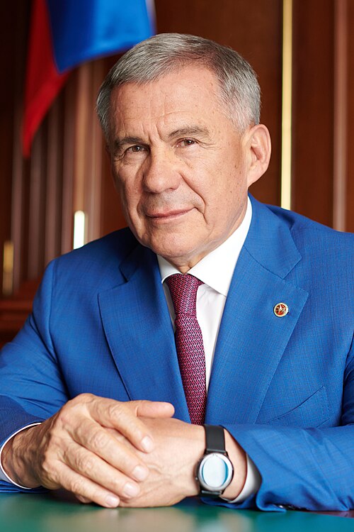 Рустам Минниханов