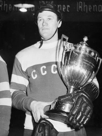 Всеволод Бобров