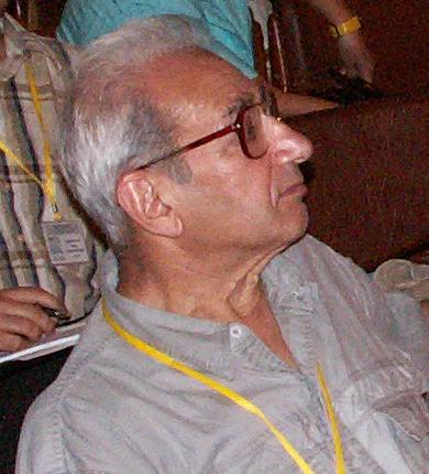 Юрий Апресян